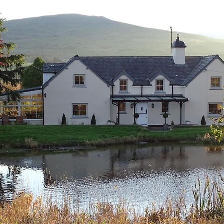 Llwyn Onn Guest House, North Wales Pentrefoelas エクステリア 写真