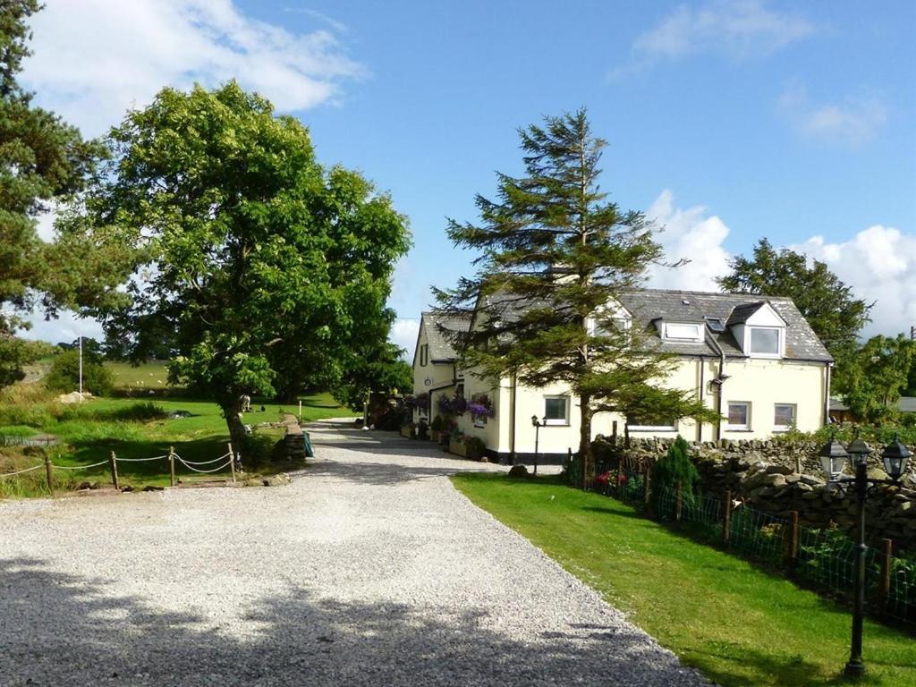 Llwyn Onn Guest House, North Wales Pentrefoelas エクステリア 写真
