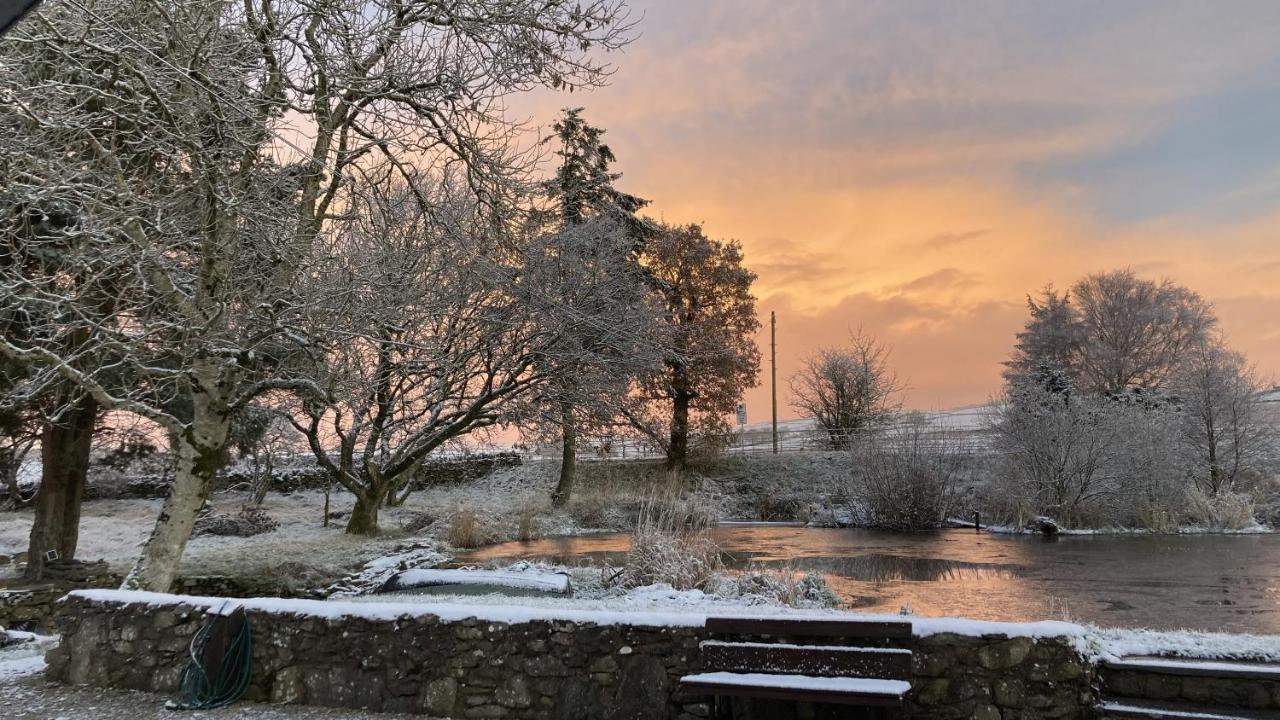 Llwyn Onn Guest House, North Wales Pentrefoelas エクステリア 写真