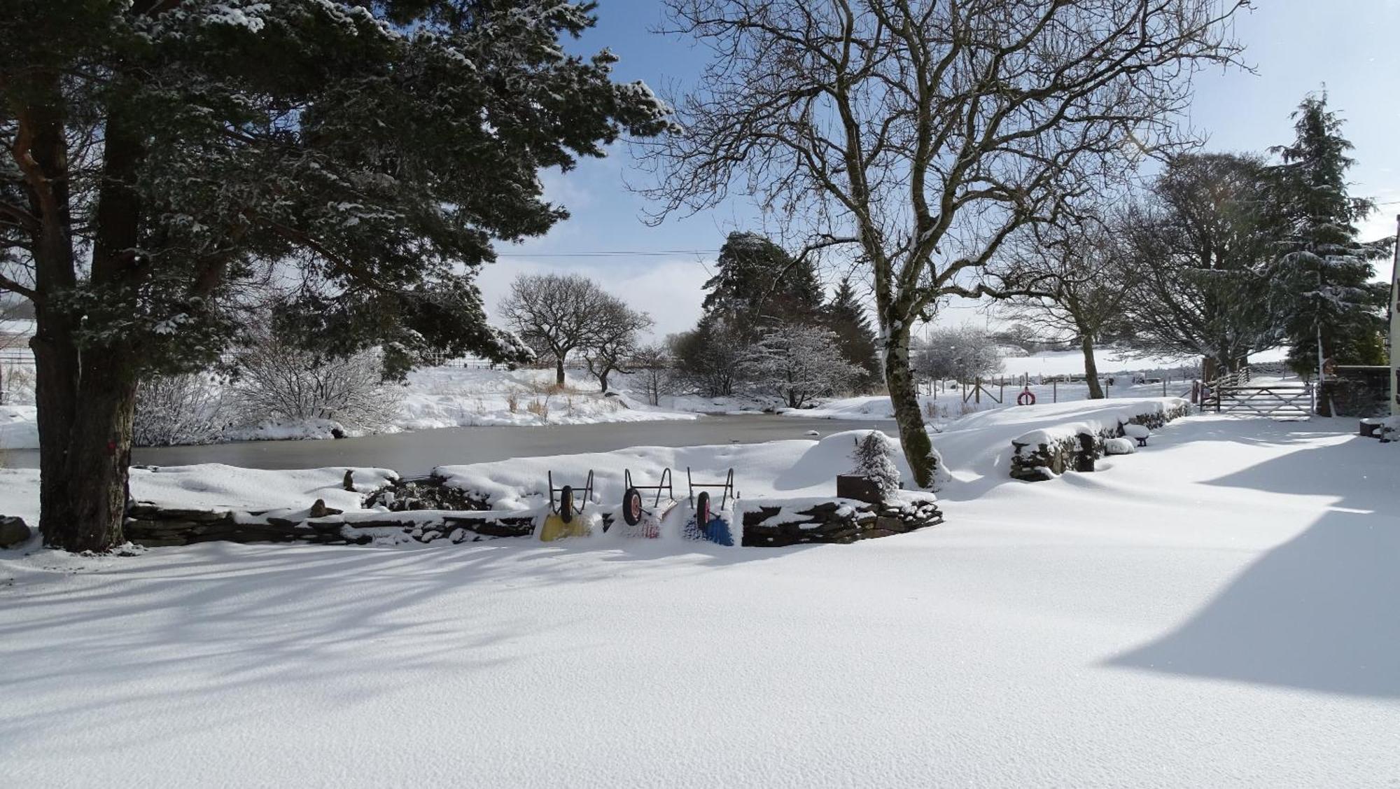 Llwyn Onn Guest House, North Wales Pentrefoelas エクステリア 写真